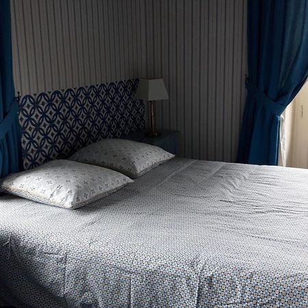 Le Chalet Suisse - Chambre Bleue Le Vicel Rum bild